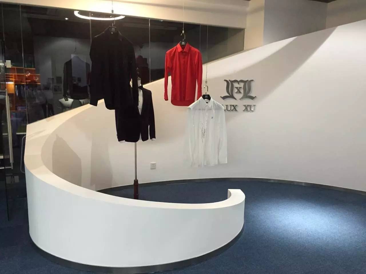 ���ڵ����b��Ч���D